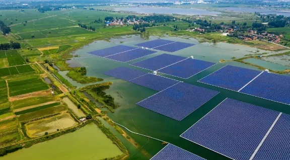 中國十三省最大光伏電站在這里！欽州康熙嶺的光伏電站能排上號(hào)了嗎？