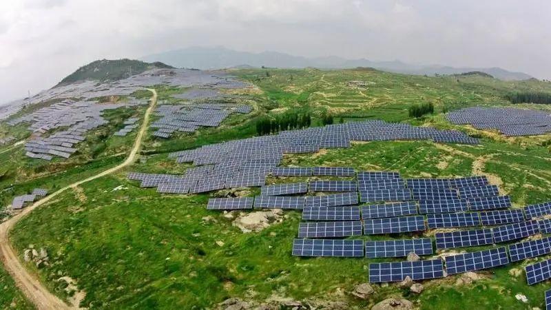 中國十三省最大光伏電站在這里！欽州康熙嶺的光伏電站能排上號(hào)了嗎？