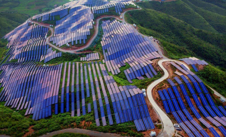 中國十三省最大光伏電站在這里！欽州康熙嶺的光伏電站能排上號(hào)了嗎？