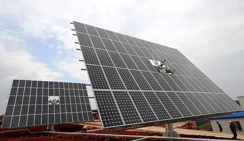 中國十三省最大光伏電站在這里！欽州康熙嶺的光伏電站能排上號(hào)了嗎？