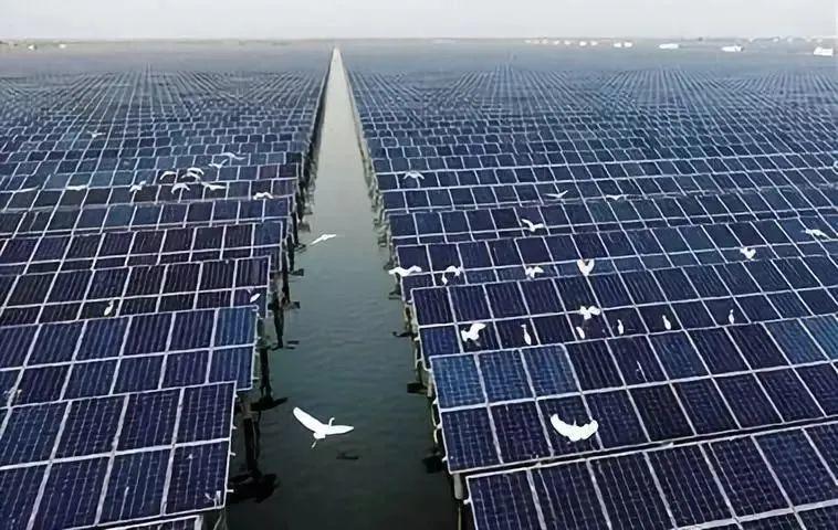 中國十三省最大光伏電站在這里！欽州康熙嶺的光伏電站能排上號(hào)了嗎？